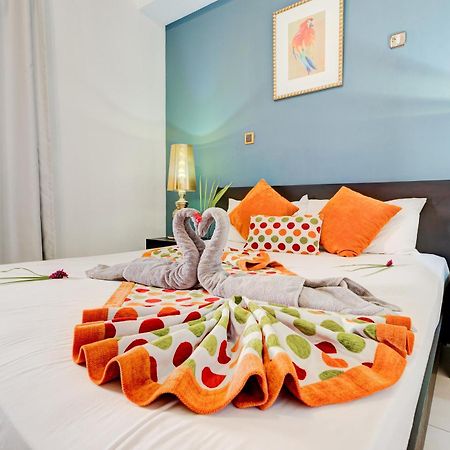 Pereybere Apartment With Breakfast And Private Balcony Pereybere Beach Екстериор снимка