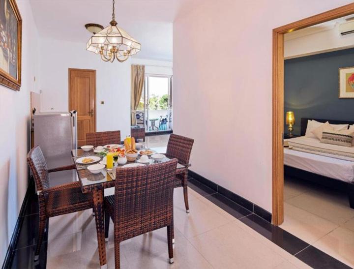 Pereybere Apartment With Breakfast And Private Balcony Pereybere Beach Екстериор снимка