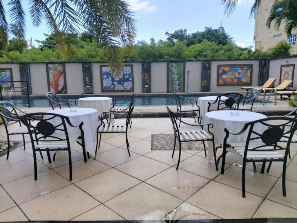 Pereybere Apartment With Breakfast And Private Balcony Pereybere Beach Екстериор снимка