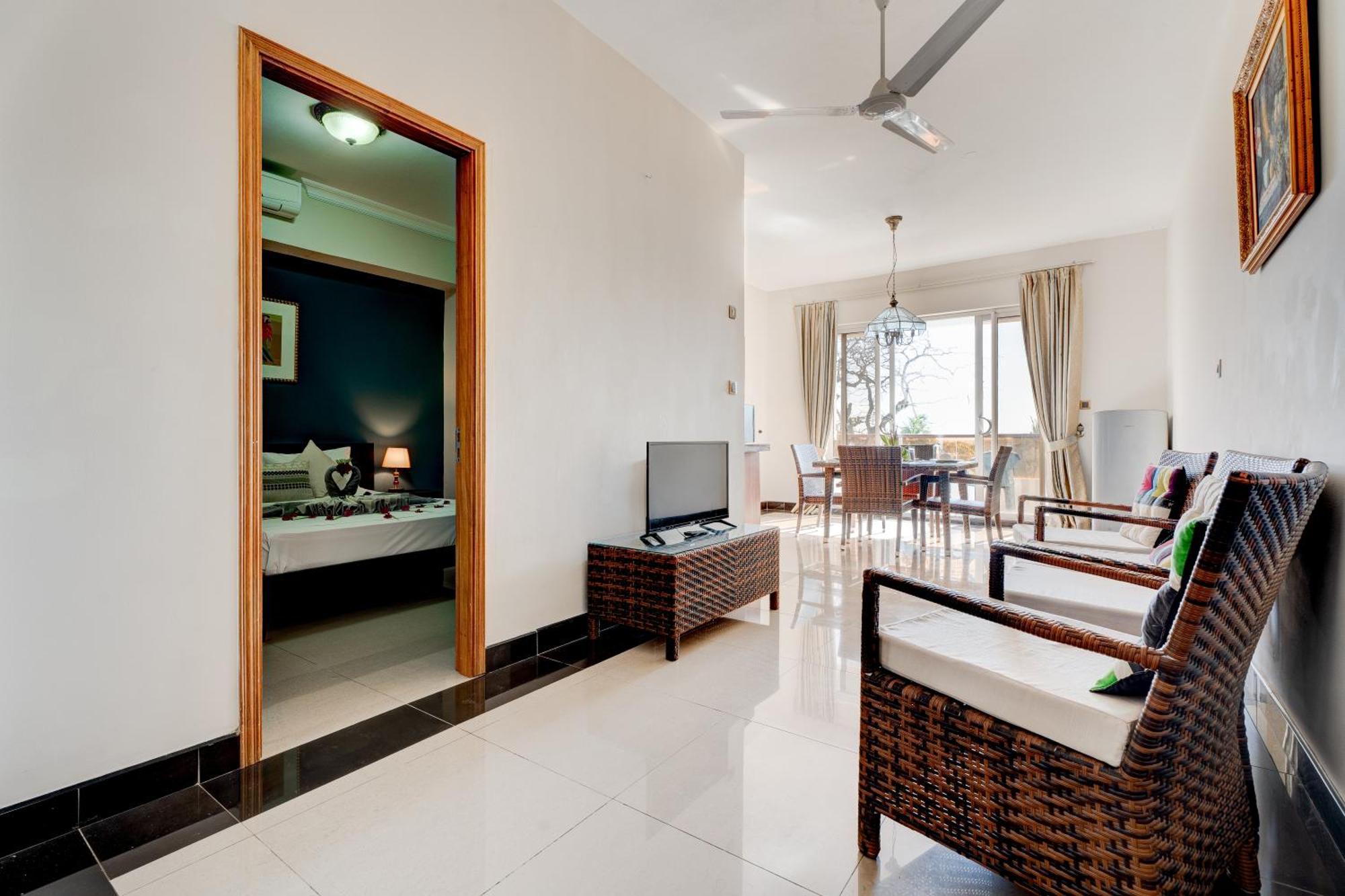 Pereybere Apartment With Breakfast And Private Balcony Pereybere Beach Екстериор снимка